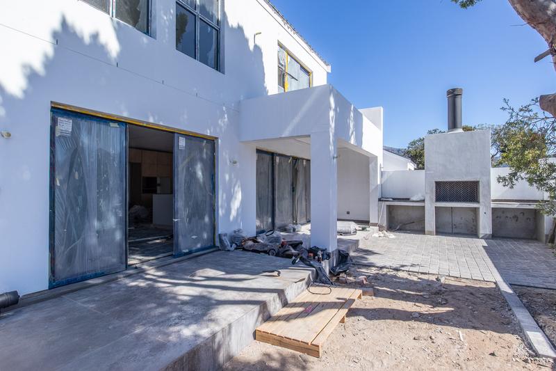 To Let 3 Bedroom Property for Rent in Meadowridge Western Cape